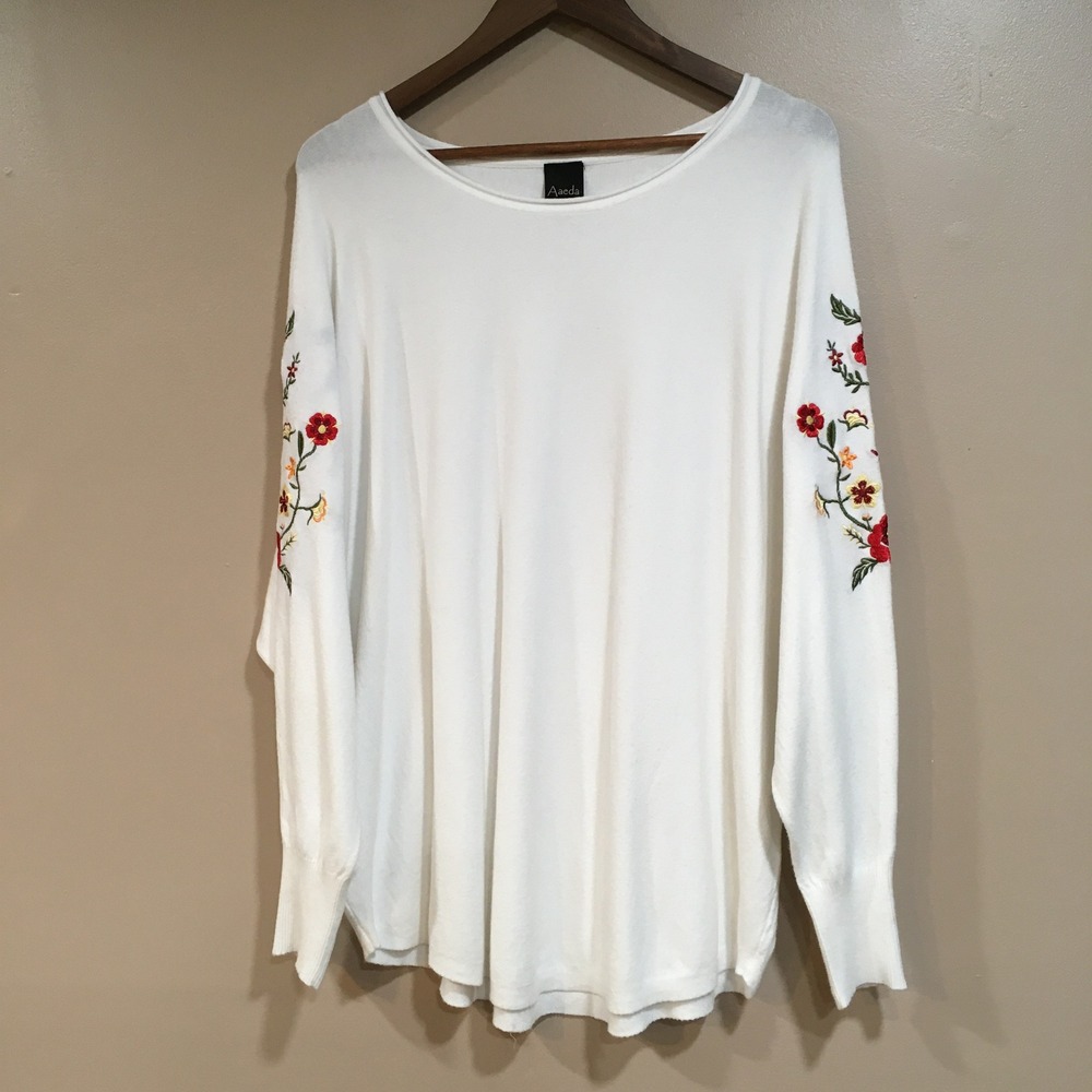 Aaeda Floral Embroidered Sweater Womens 2X White Cottage Coastal Lightweight